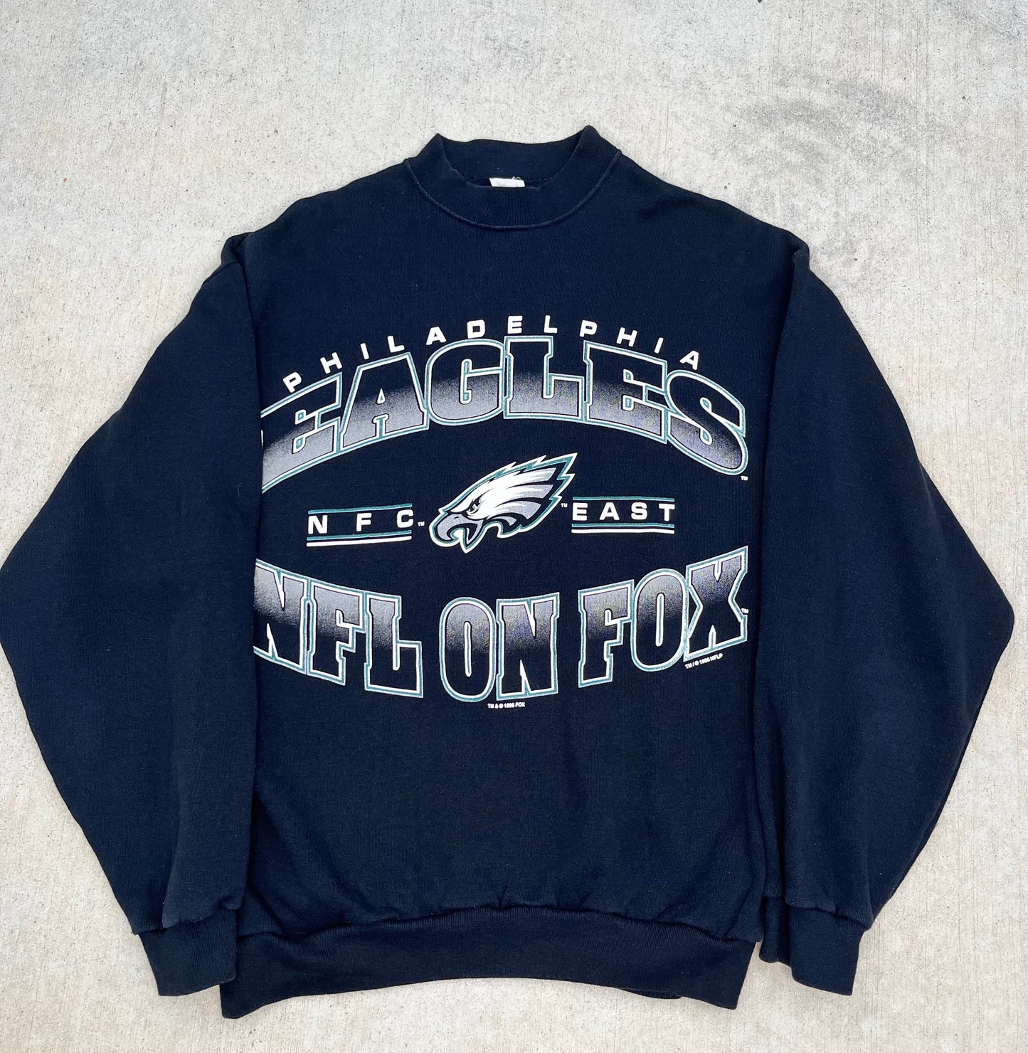 98' Eagles Pullover