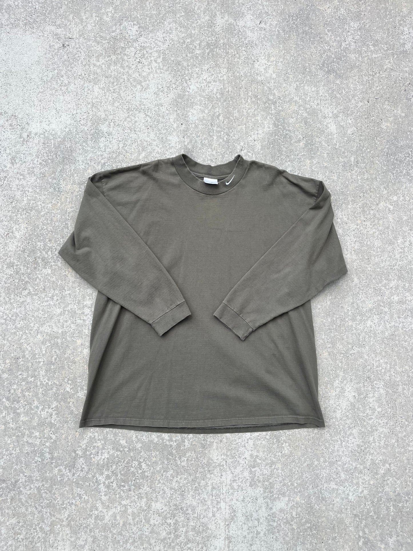 Y2K Essentials Nike Longsleeve